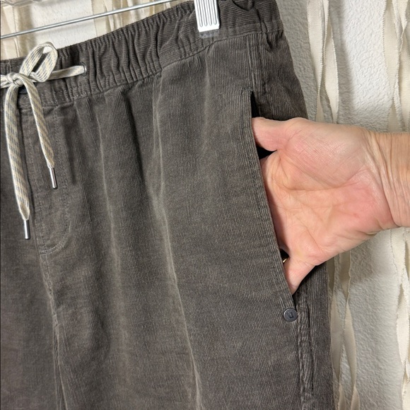 Vuori Optimist Pant in Taupe Corduroy Size m - Picture 3 of 10